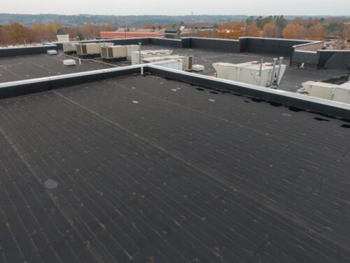Why Your Commercial Roof Deserves a Qualified Roofing Contractor